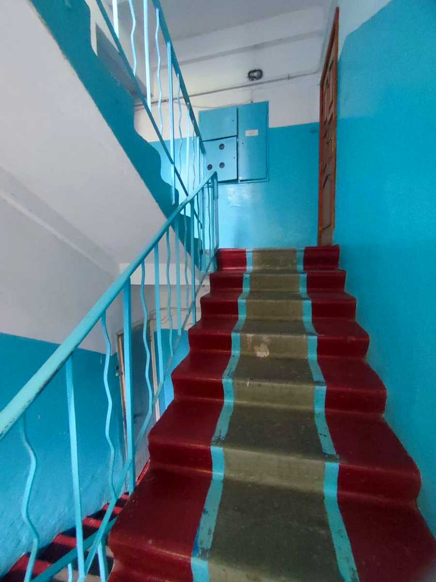 1867783800268268