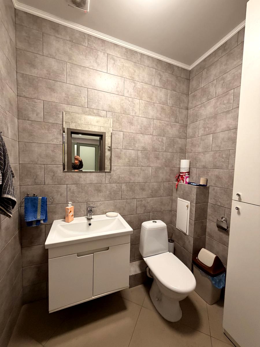 1867786393965771