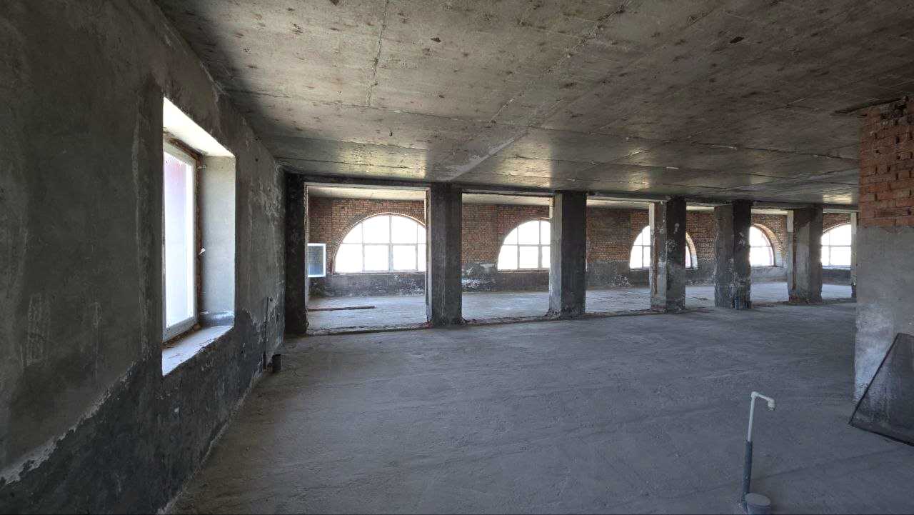 1867795319096373