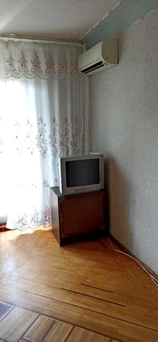 1867800940754805