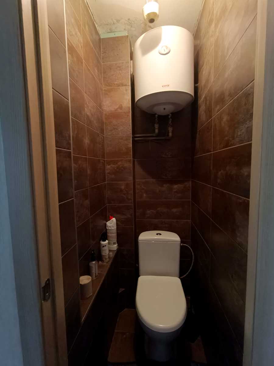 1867808163894490