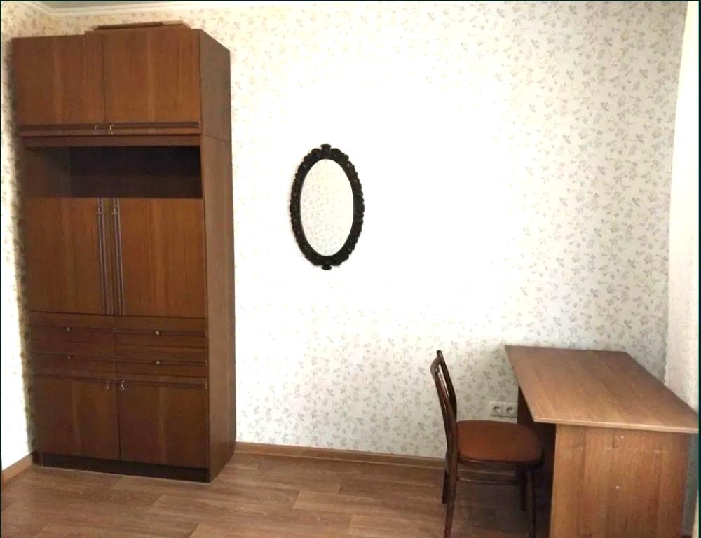 1867809716396629