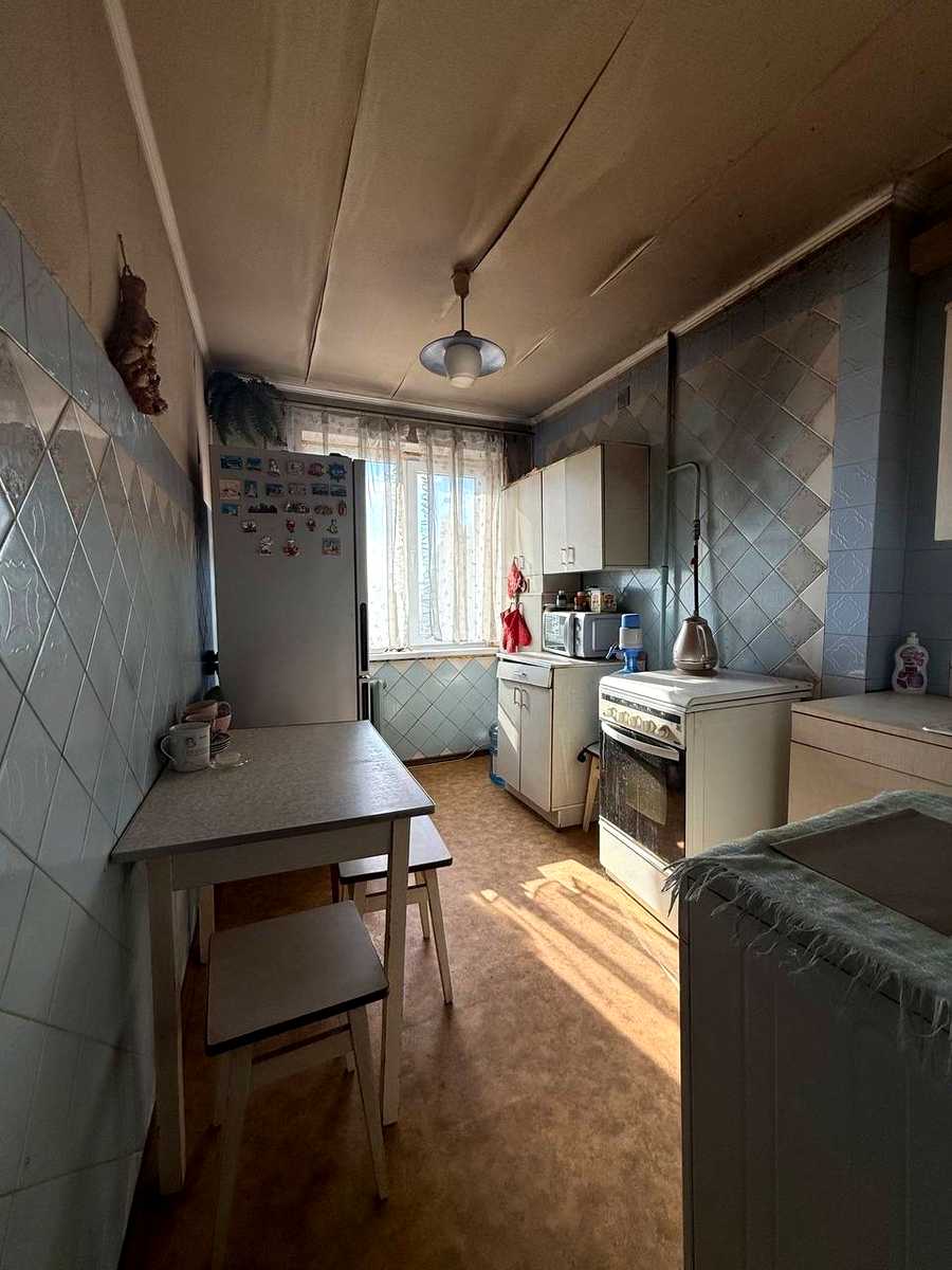 1867862854817876