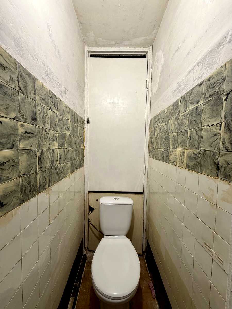 1867864263101347