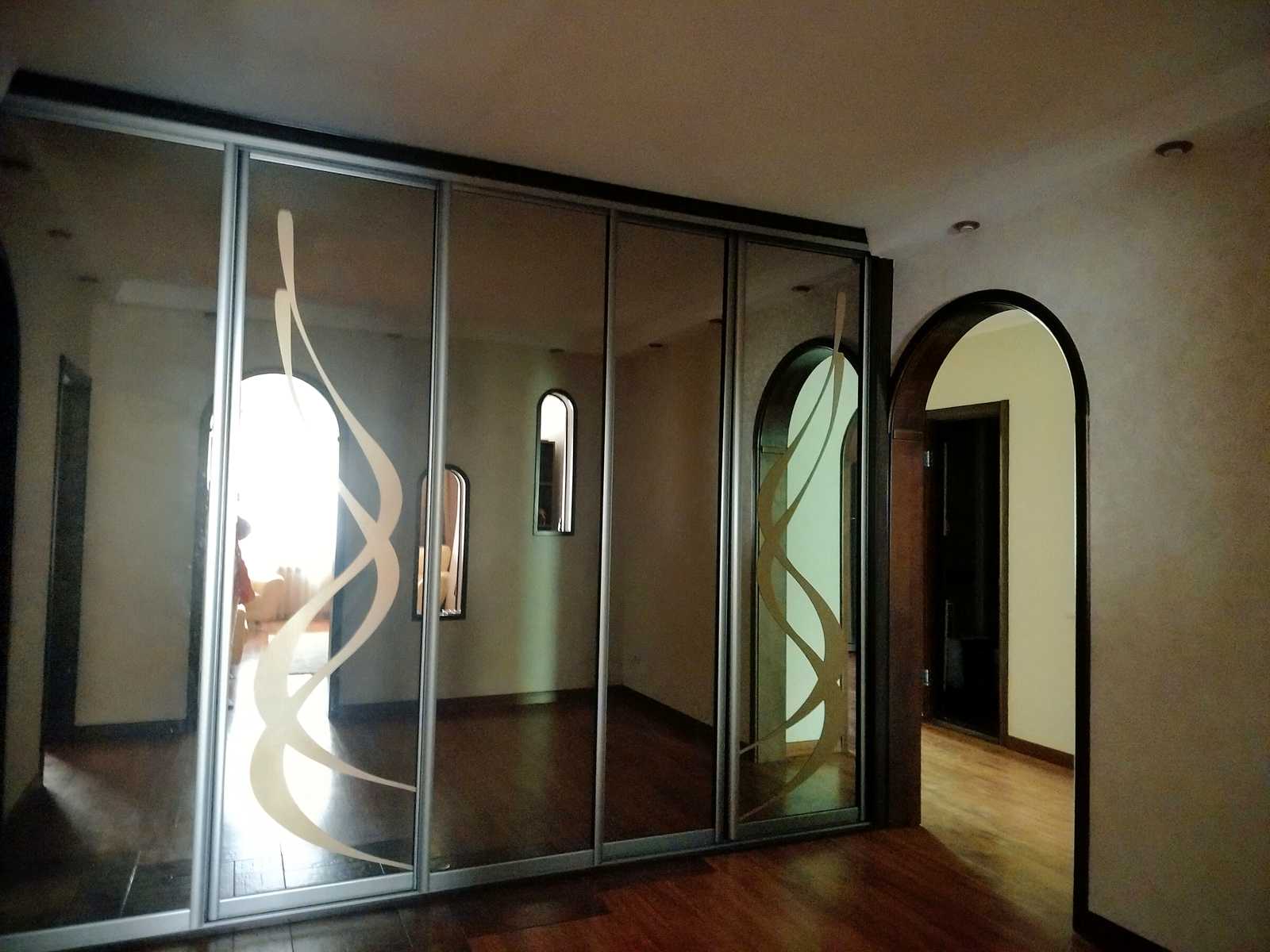 1867870653754512