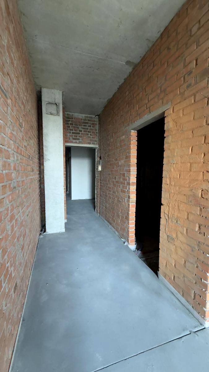 1867874645905500