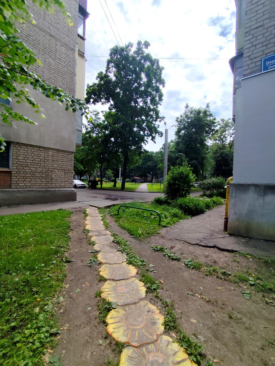 1867880637014537