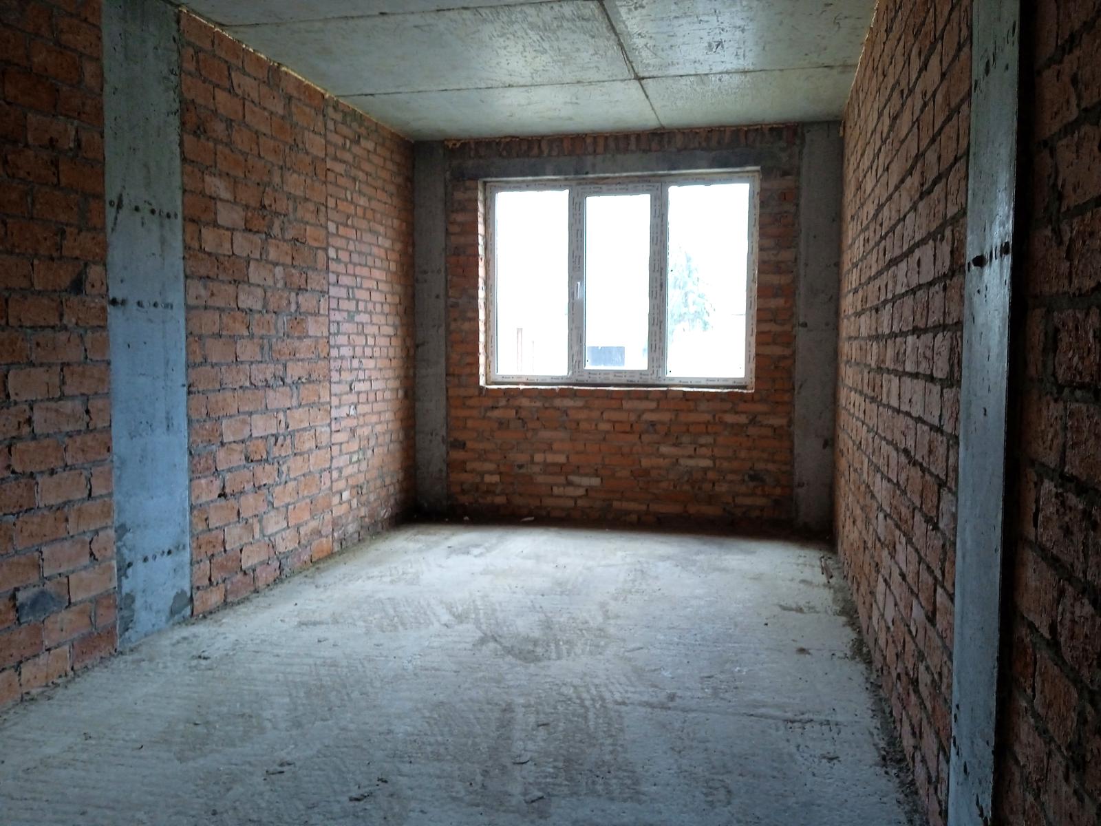 1867896763458353