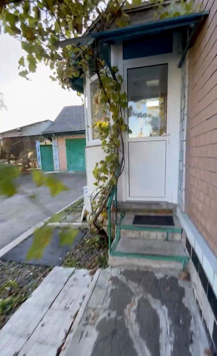 1867897883668890