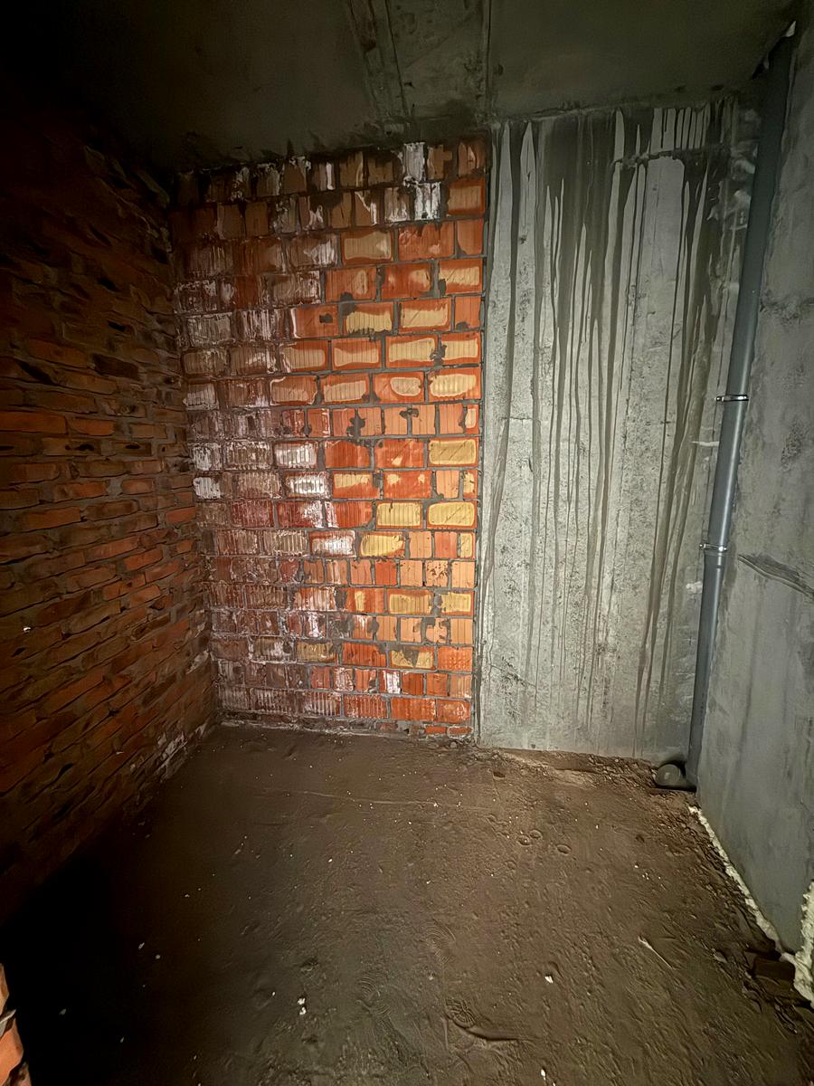 1867899605458132