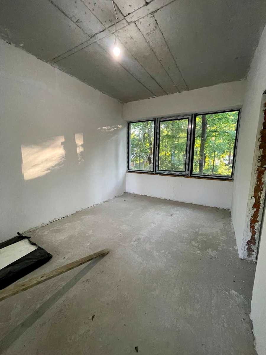 1867902361293630