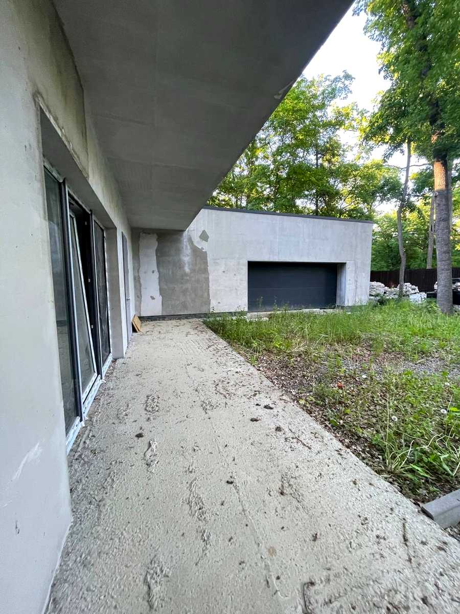 1867902616537721