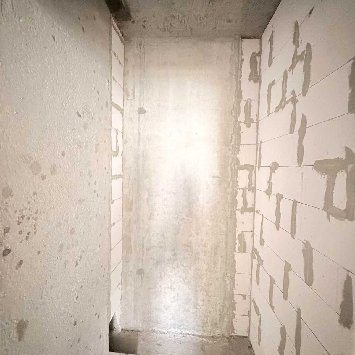 1867904568685877
