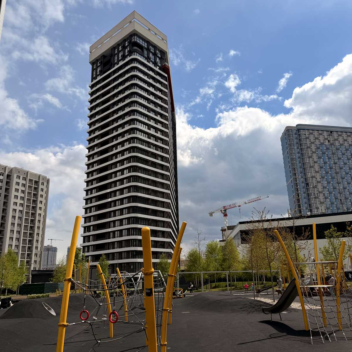1867904578114461