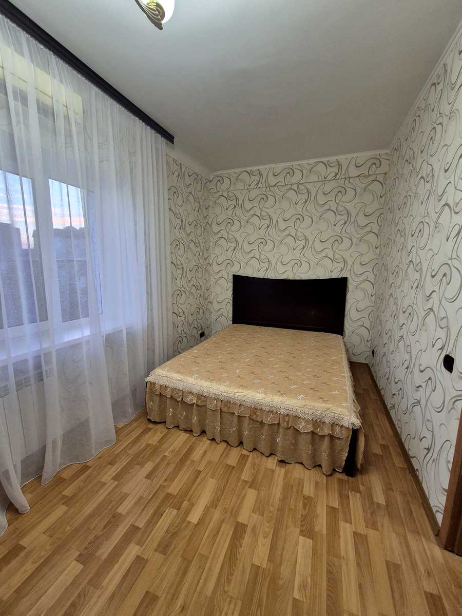 1867949369623507