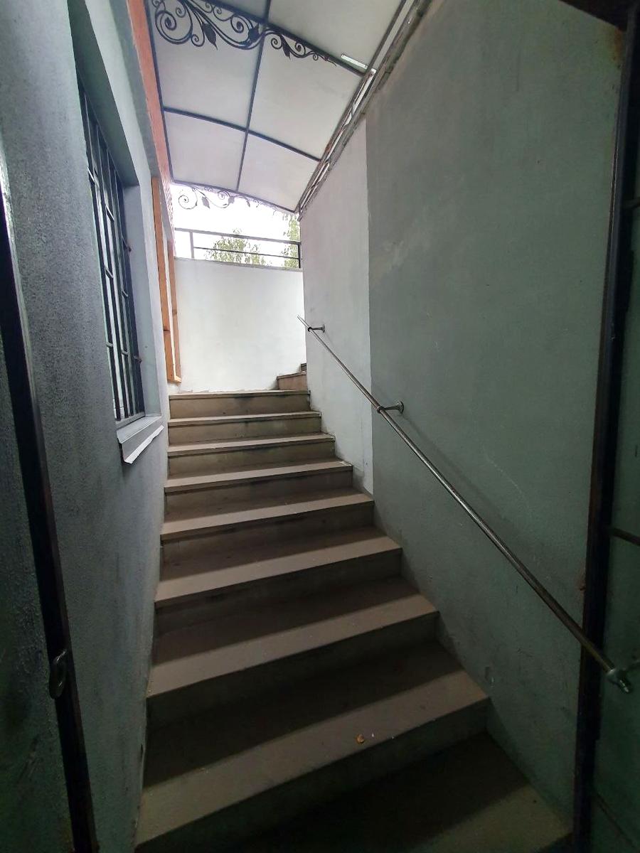 1867951472416318