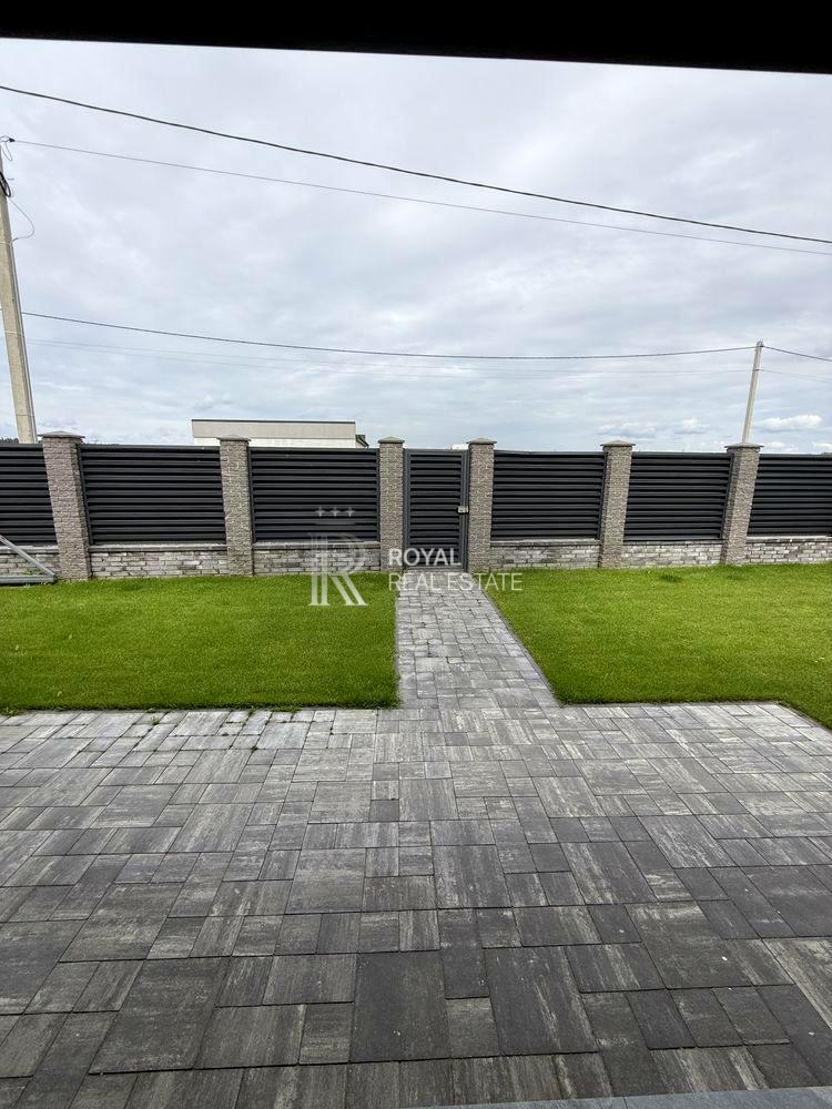 1867953360467979