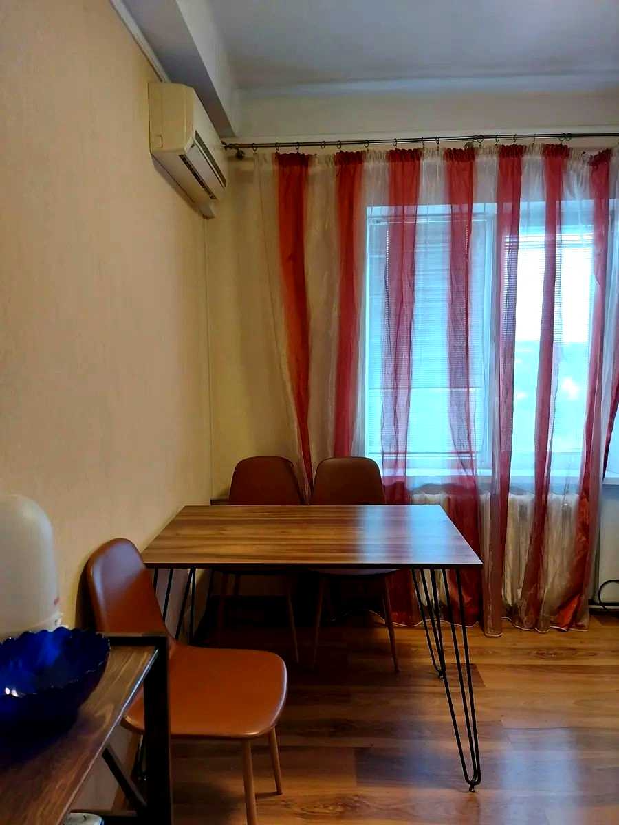 1867959133738851