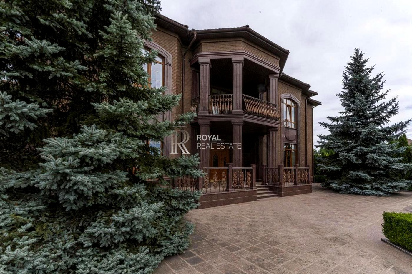 1867963633808910