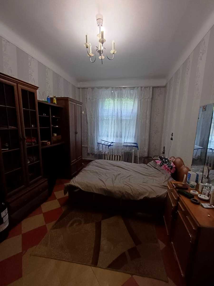 1867979312497291