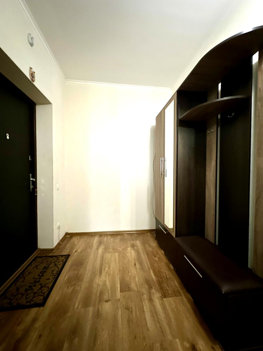1867982423432367