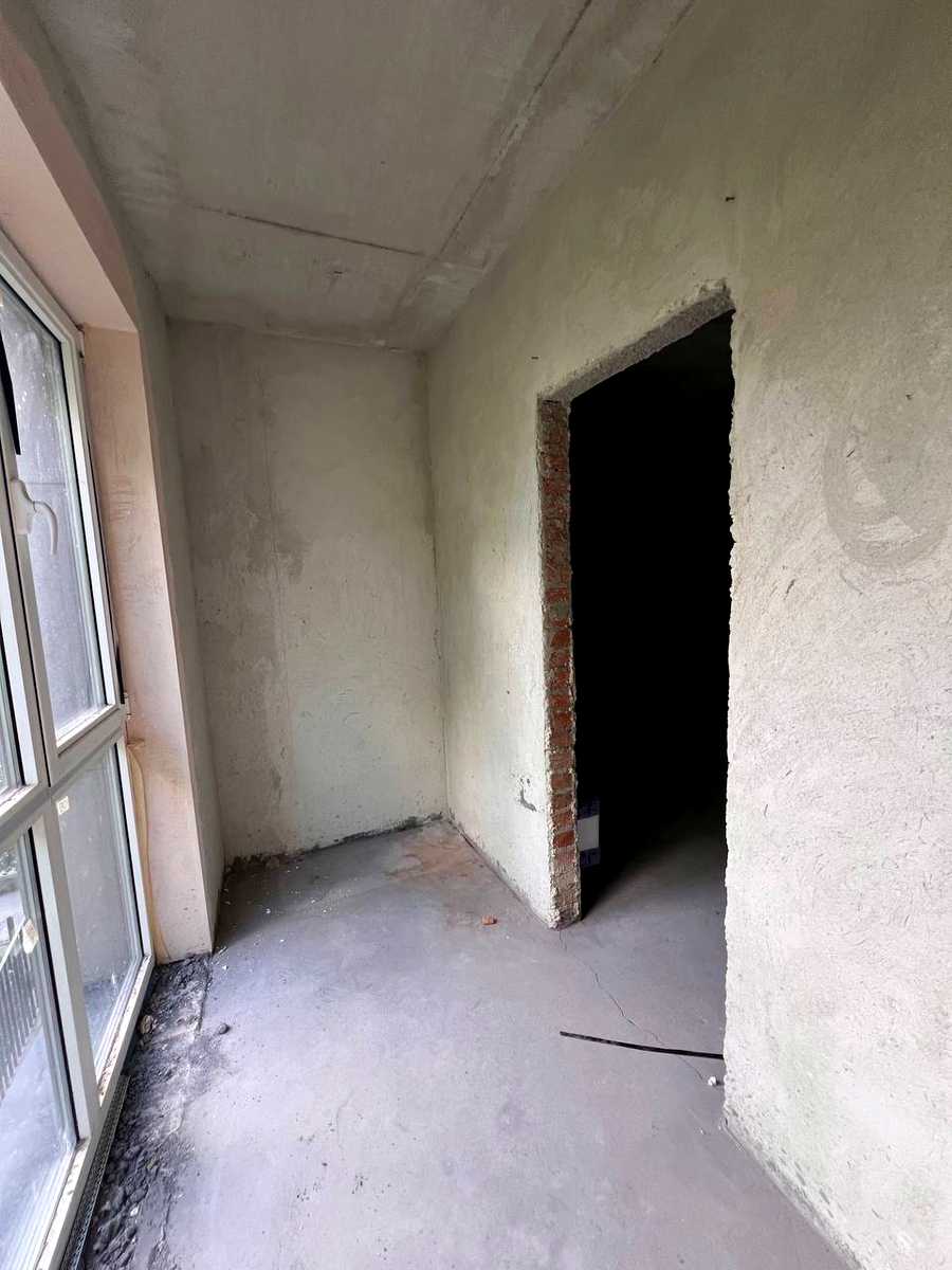 1868038666032787