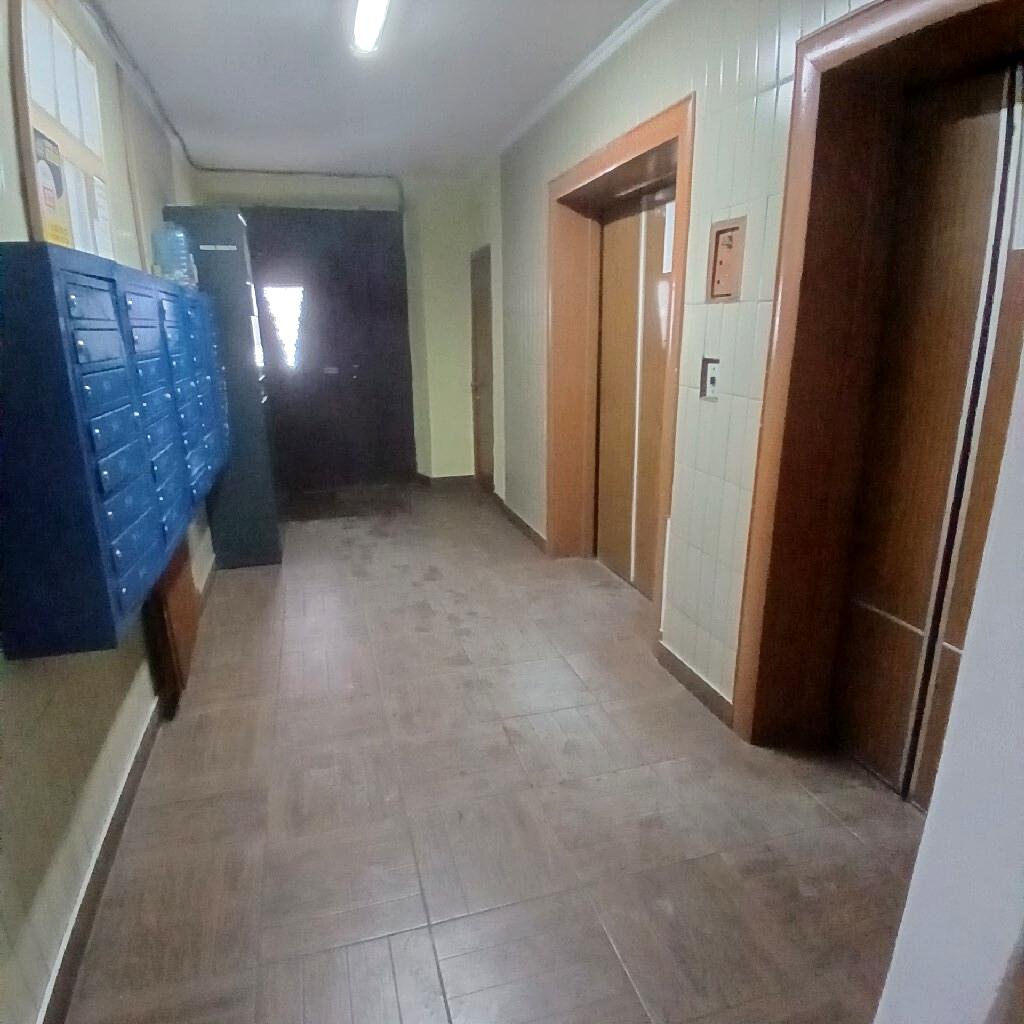 1868041792947341