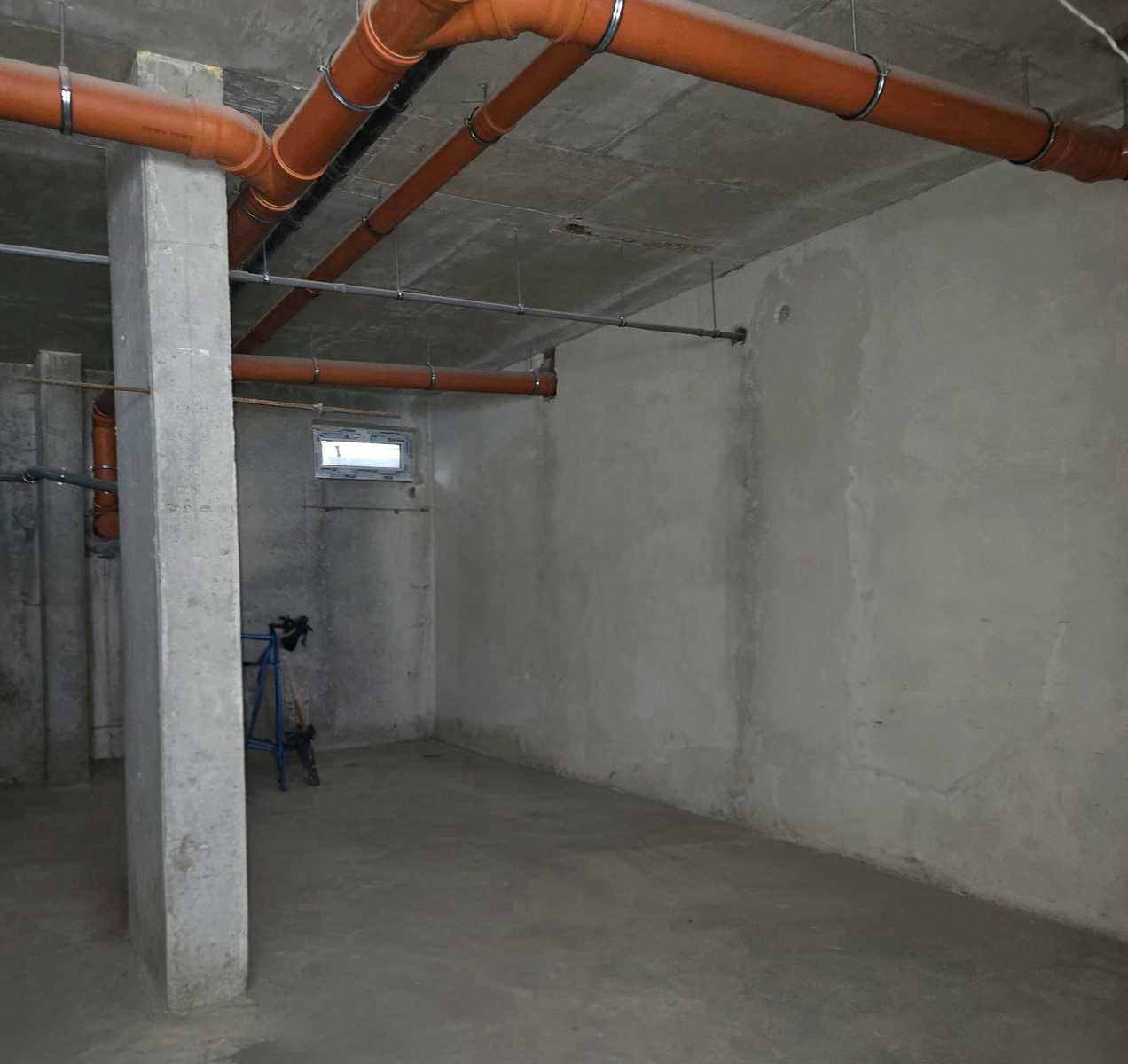 1868043990728402