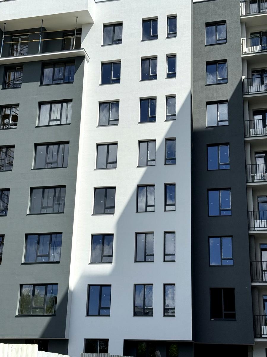1868047591181803