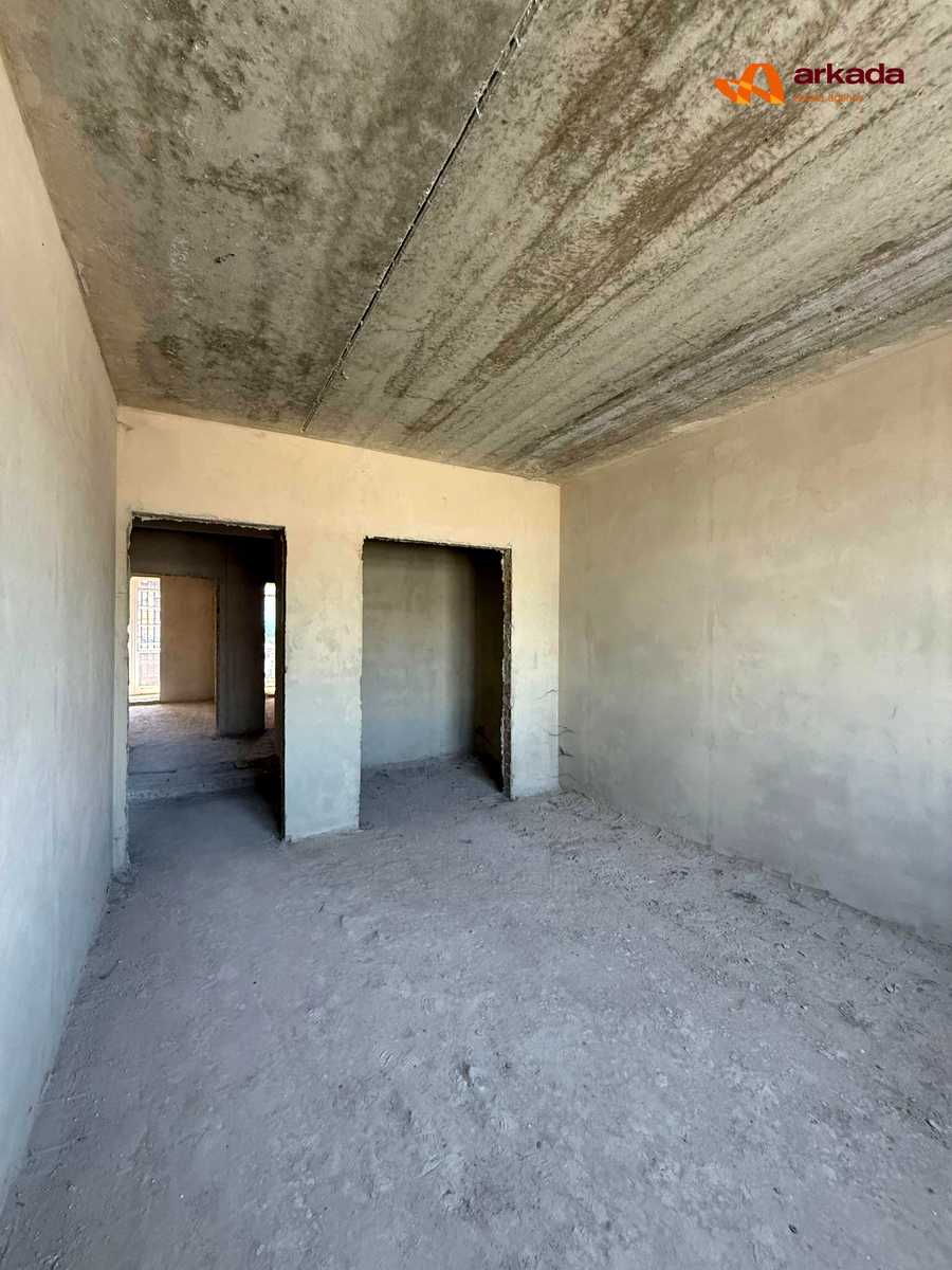 1868048260189942