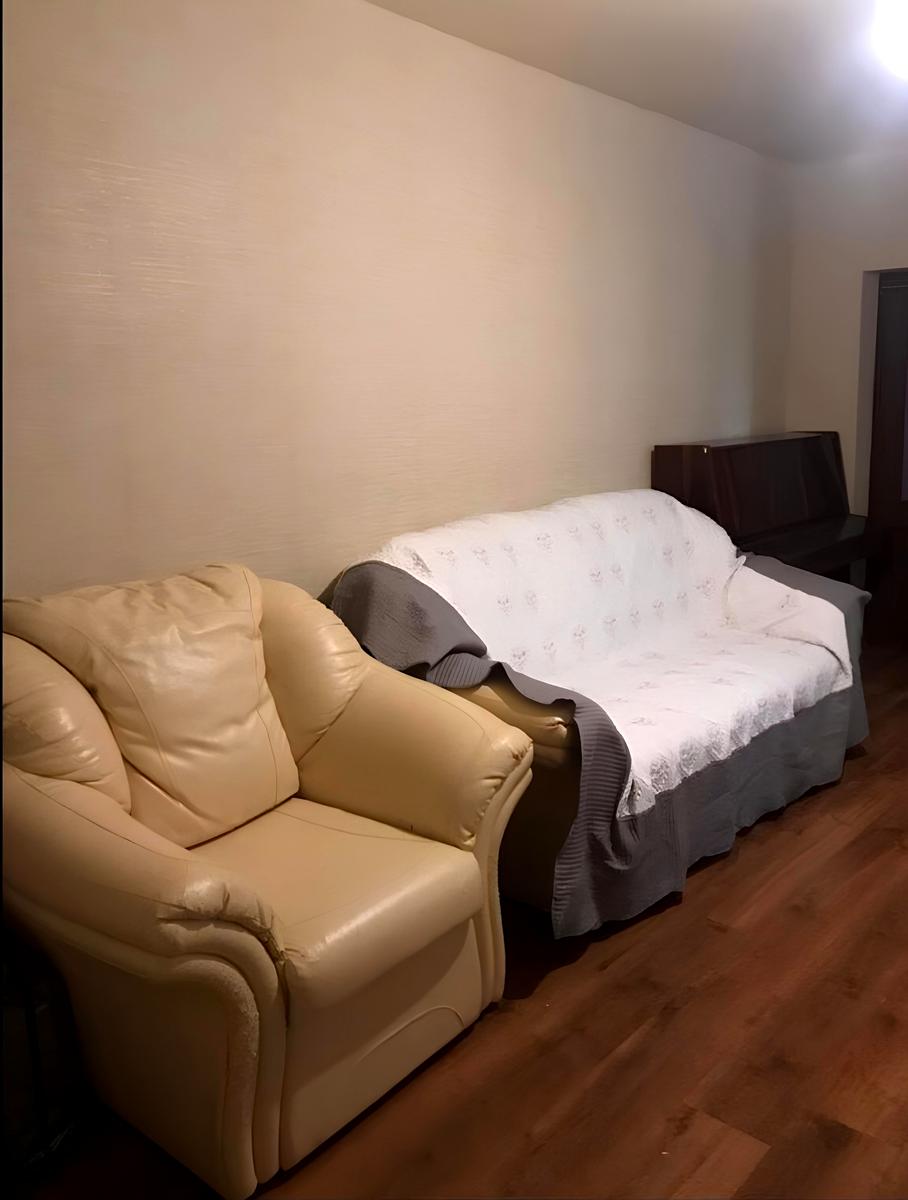 1868048582429370