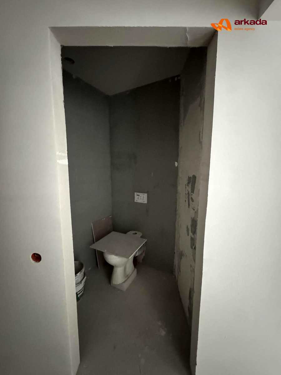 1868048793482286