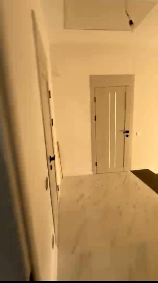1868050927483851