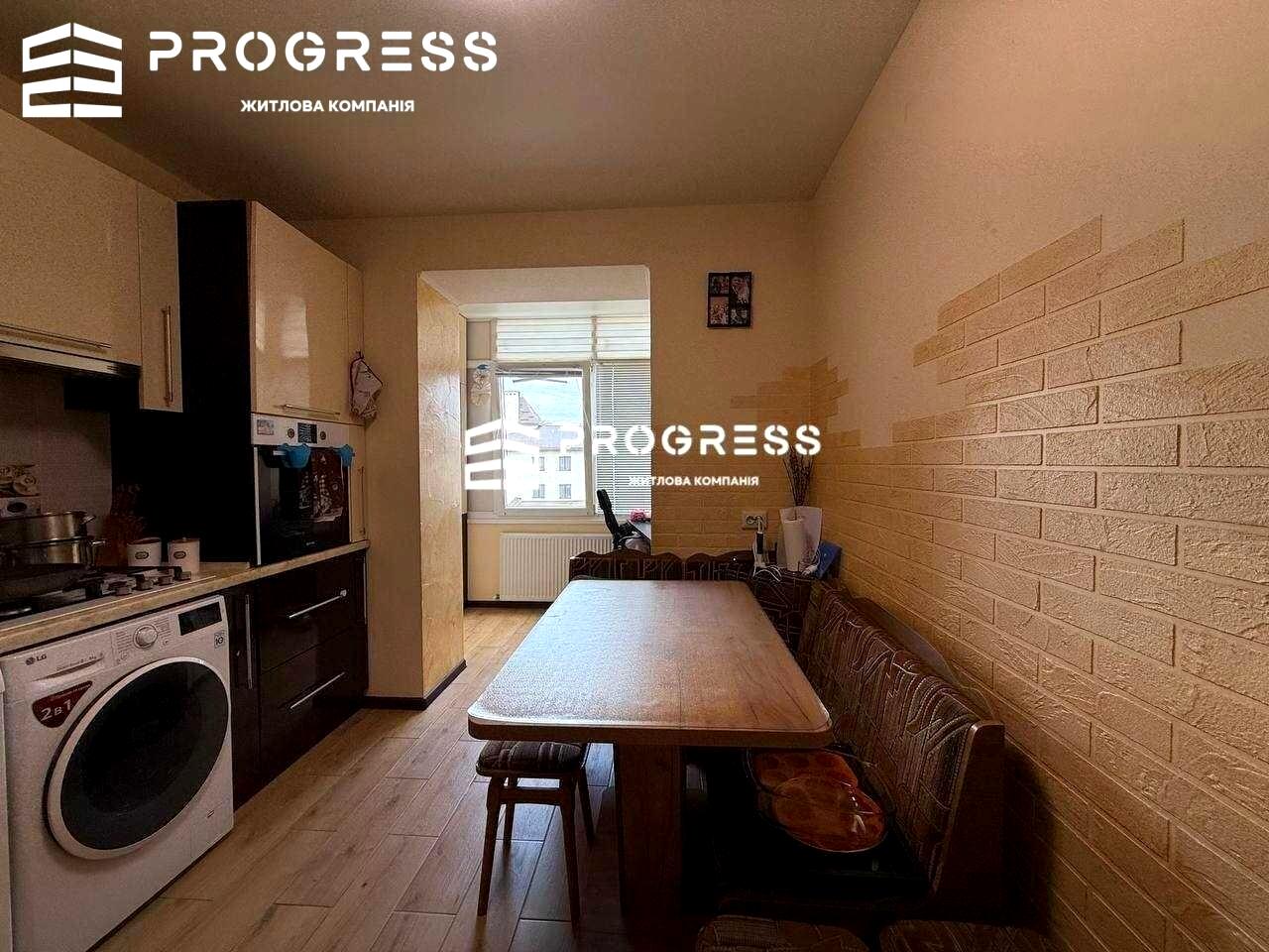 1868051813908880
