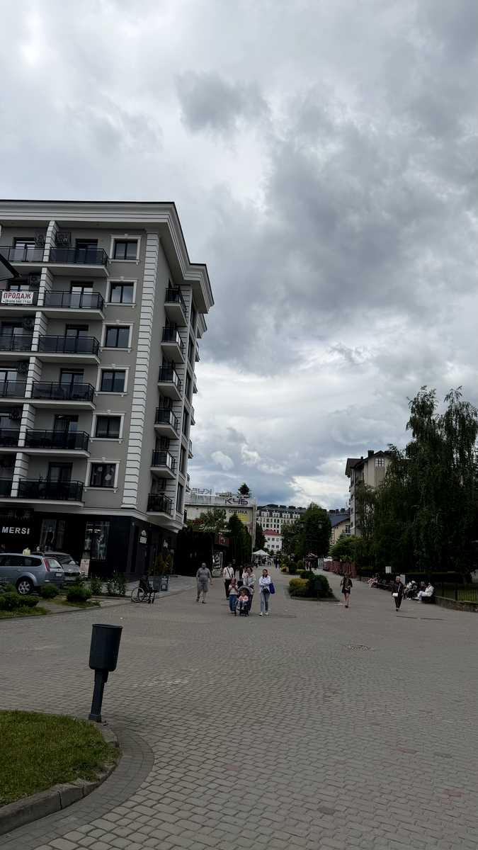 1868054653851735