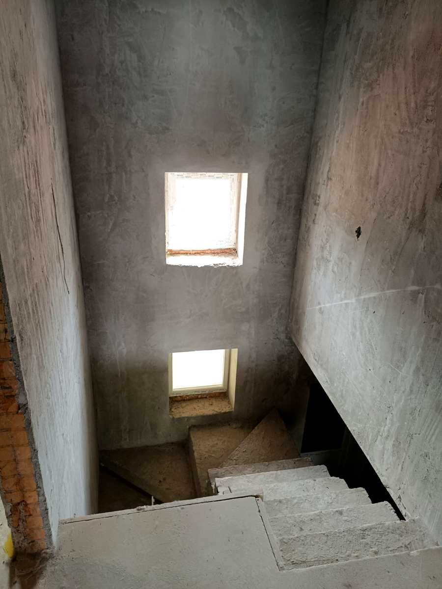 1868055451923028