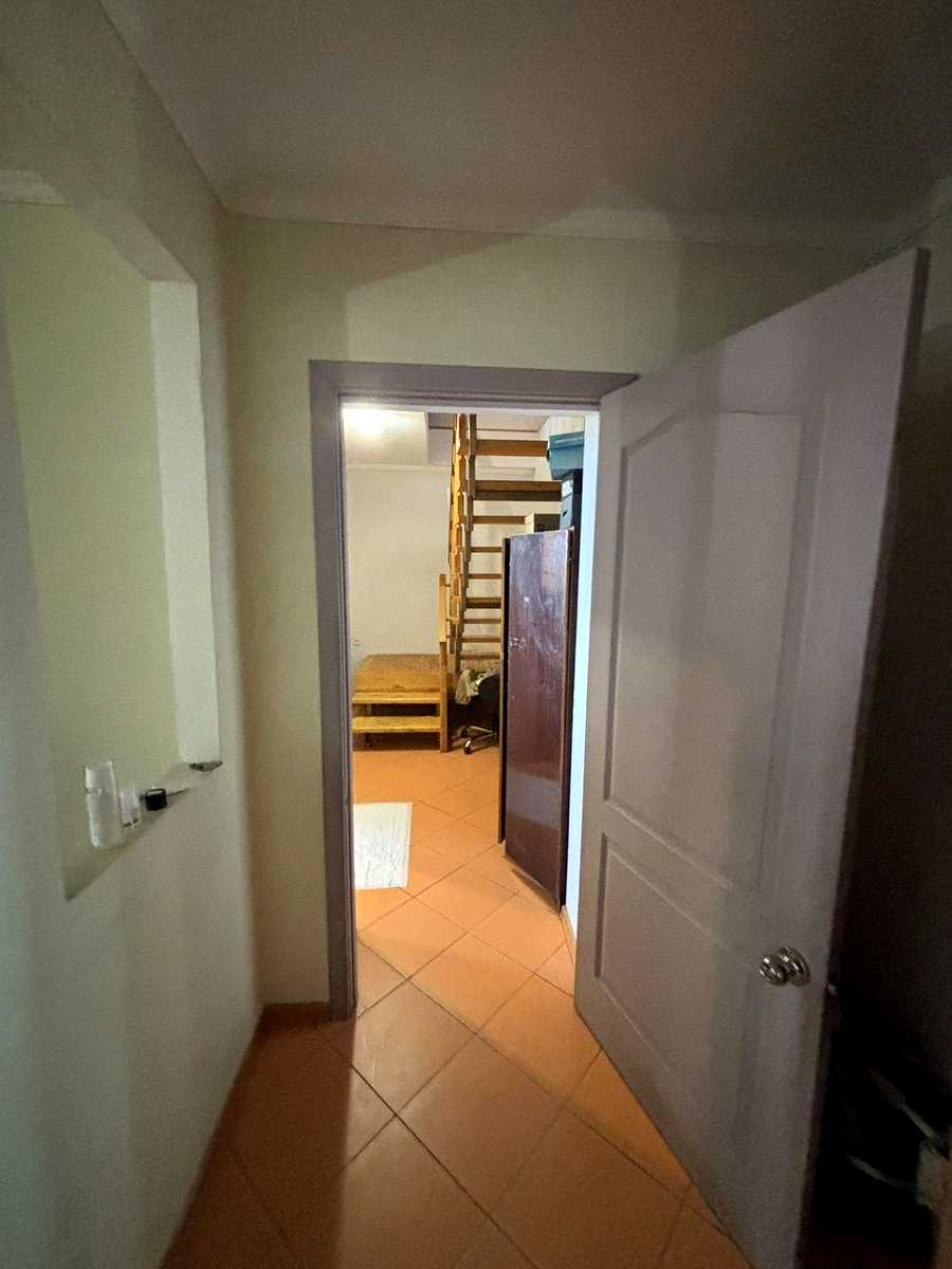 1868055788087221