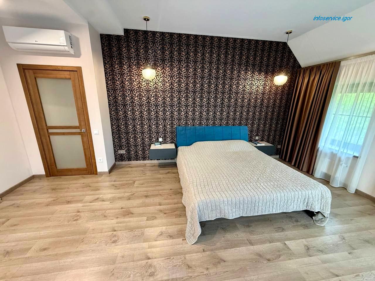1868056680167829
