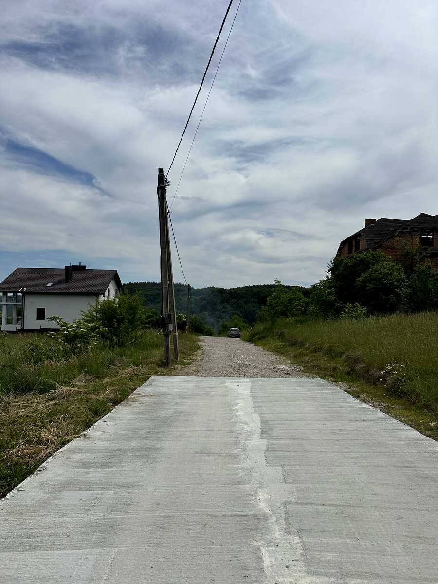1868057342392387