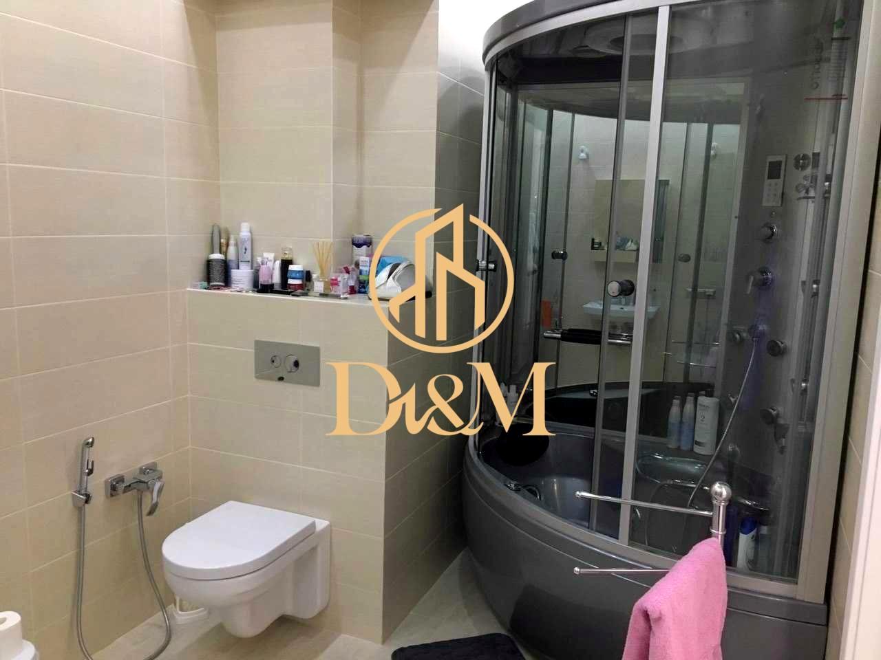 1868059366367762