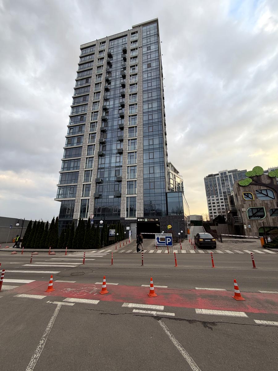 1868062119269627