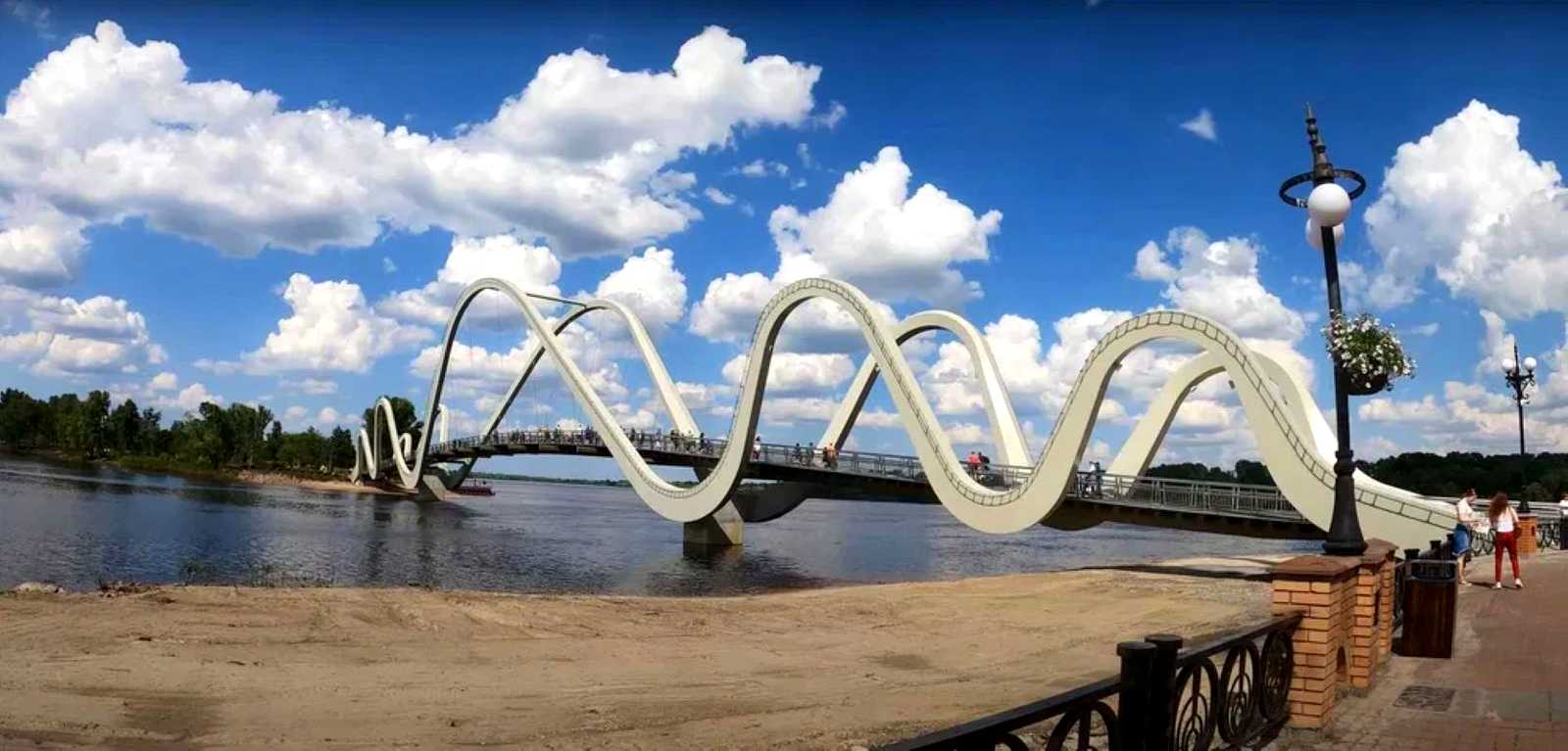 1868064040409205