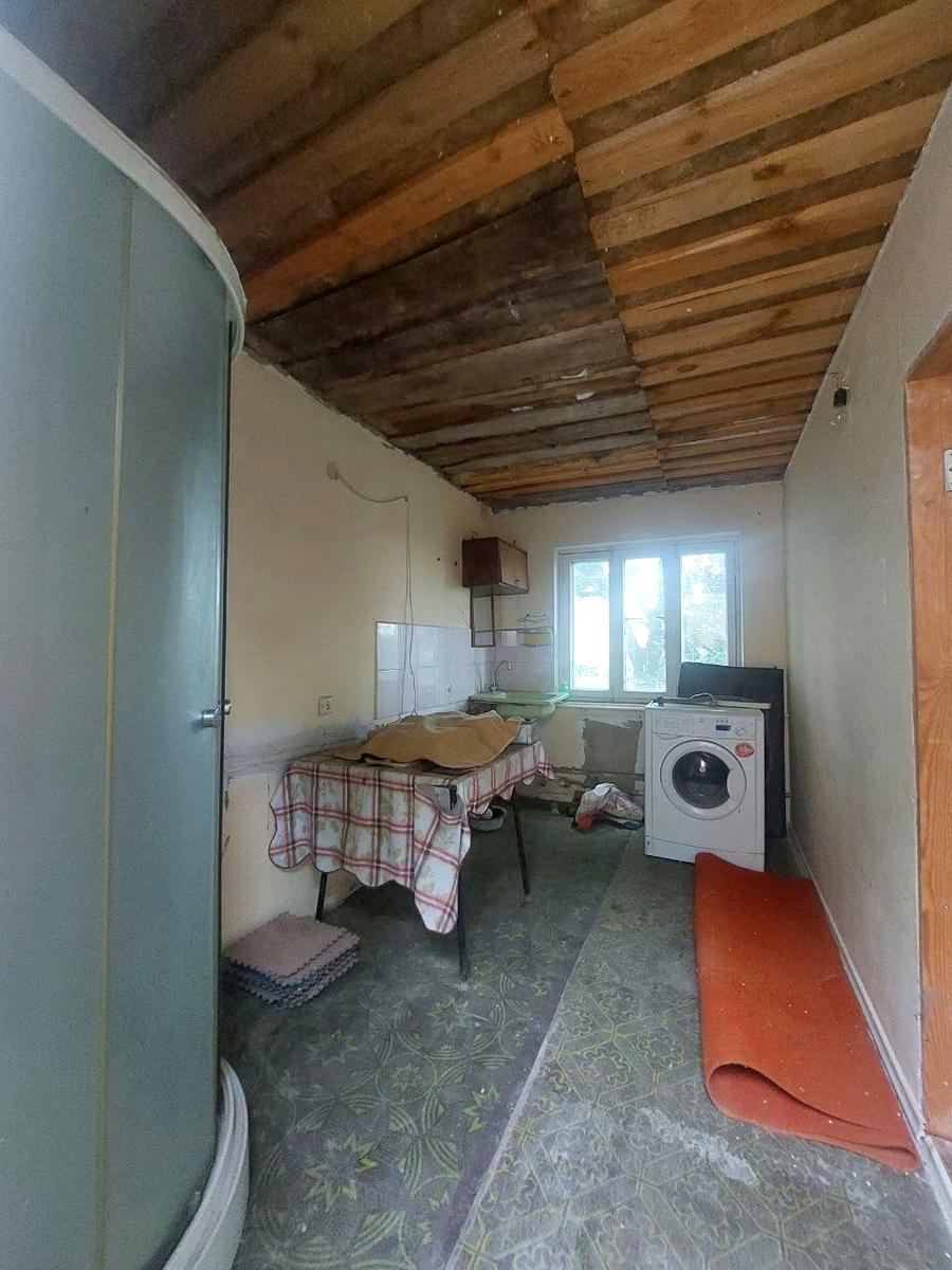 1868066356338700