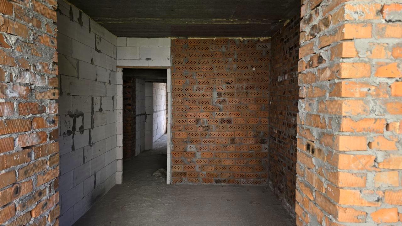 1868067216688632