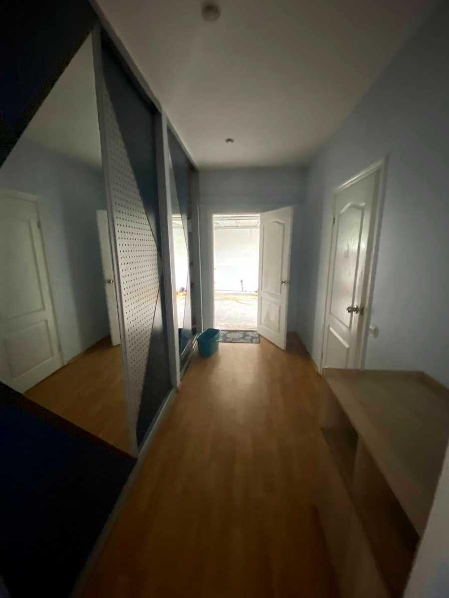 1868067803871166