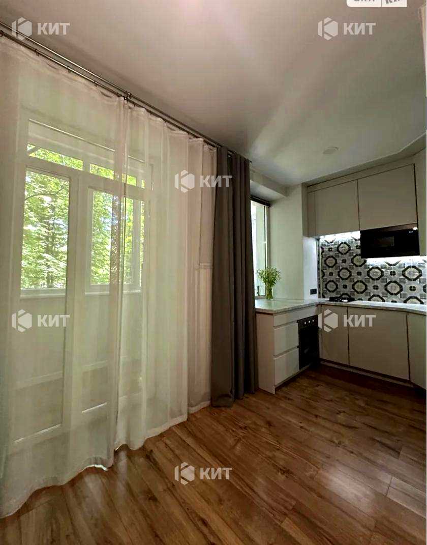 1868069085737040