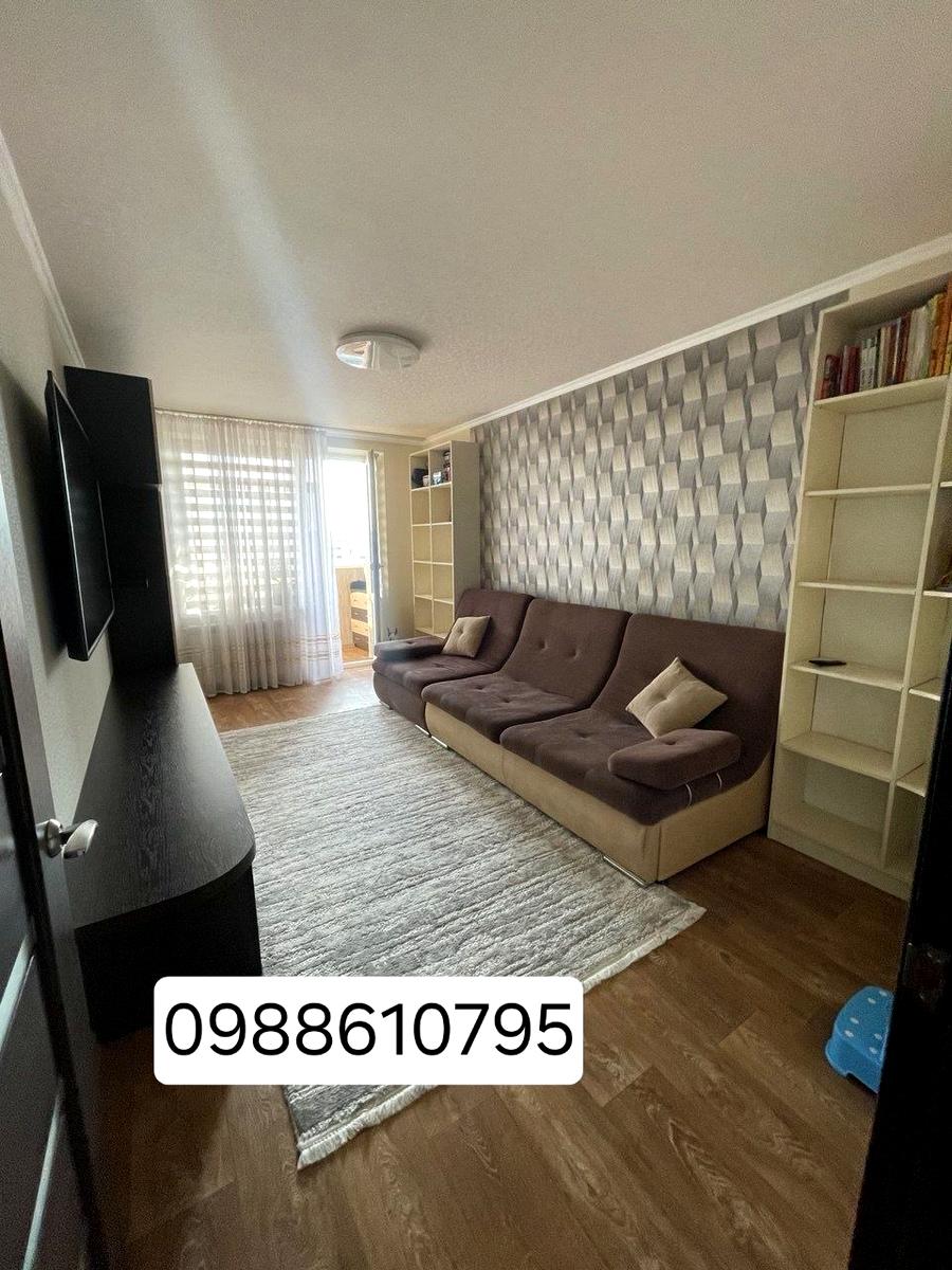 1868072734935996