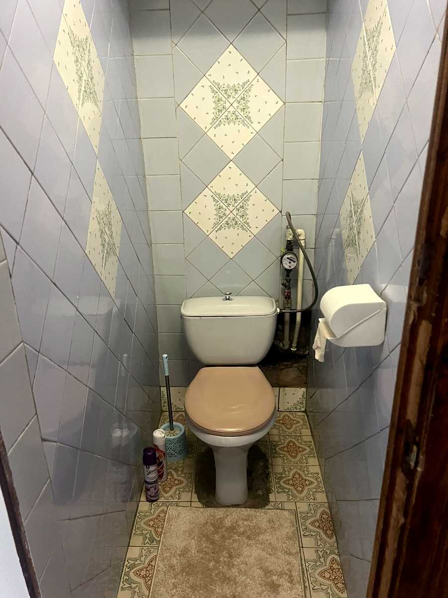 1868075407800872