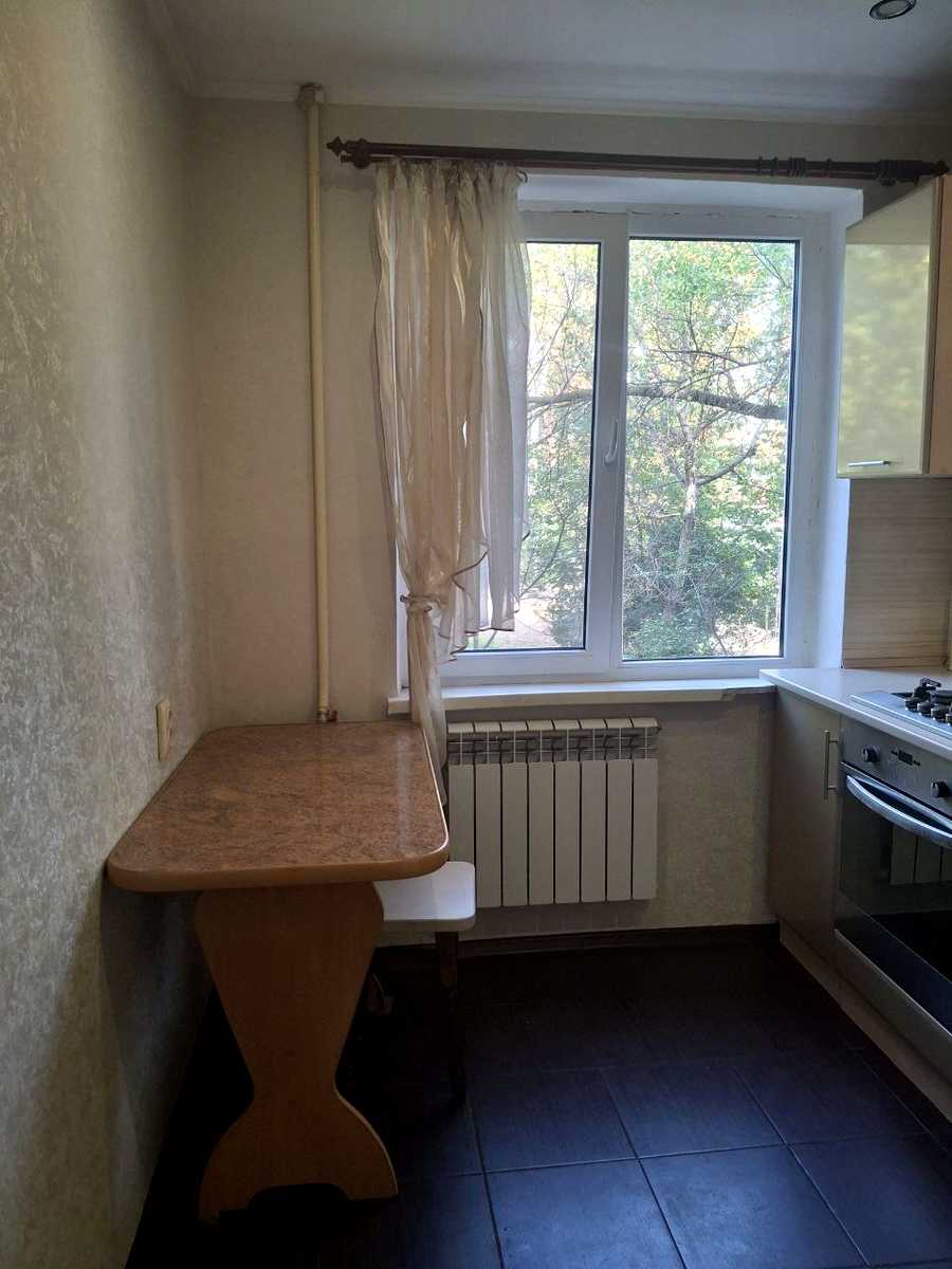 1868080361086996