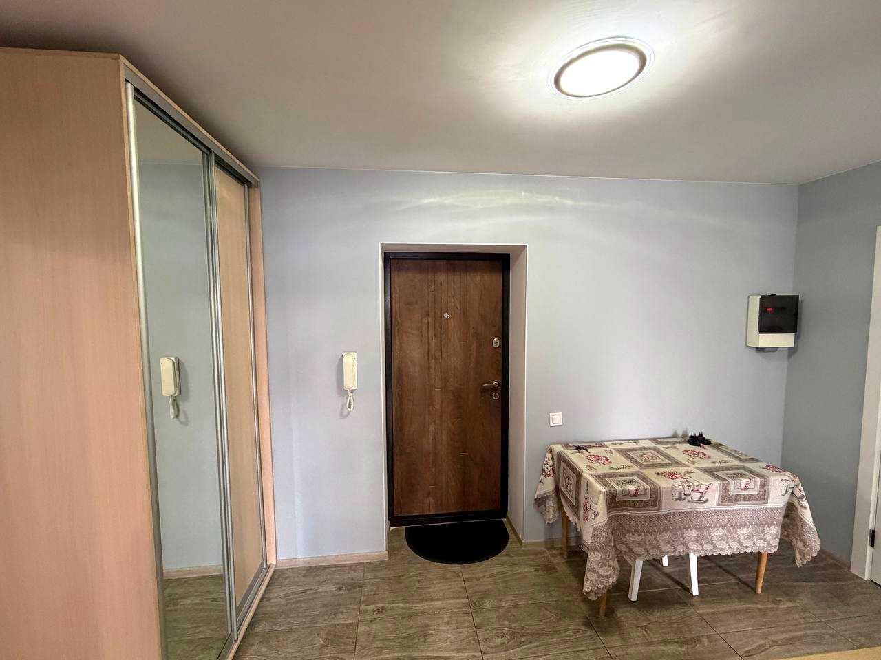1868085035678412